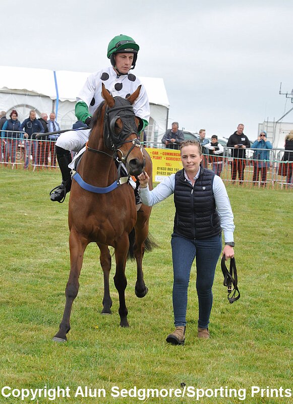 2624015